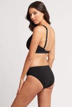 Load image into Gallery viewer, Bella D/Dd Cup Bralette With Macrame Detail | Black