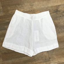 Load image into Gallery viewer, So French So Chic Linen Clothing, Taylored Shorts