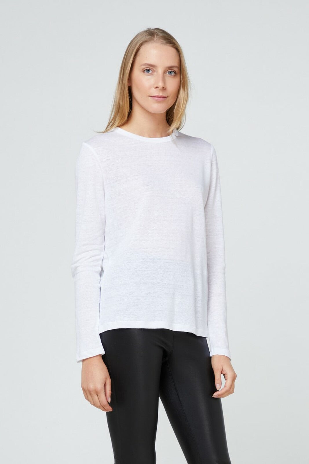 Elka Collective EC Linen Long Sleeve Tee - White. Linen tee. Linen long sleeve tee